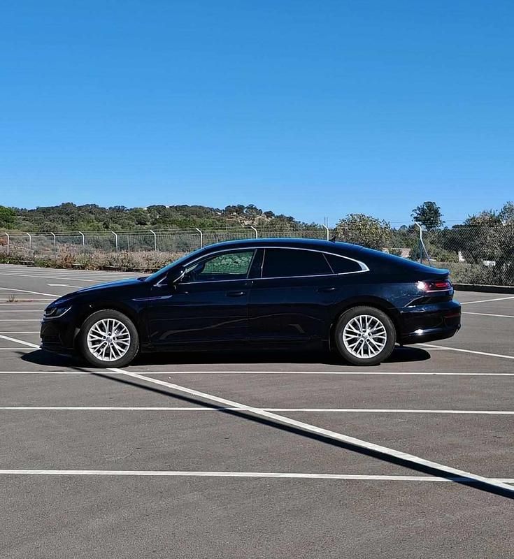 Usado VW Arteon 150 HP (110 kW) 2017 Preto Citadino