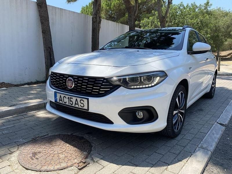 Usado 2020 Fiat Tipo Lounge Carrinha | € 9.900 (Bom preço) - Imagem 1/4