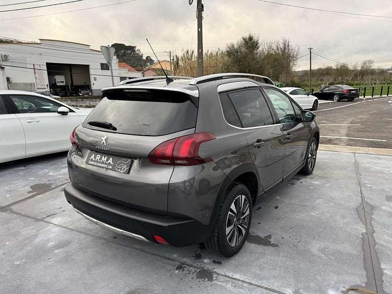 Usado Peugeot 2008 Allure 75 HP (55 kW) 2018 Cinza SUV