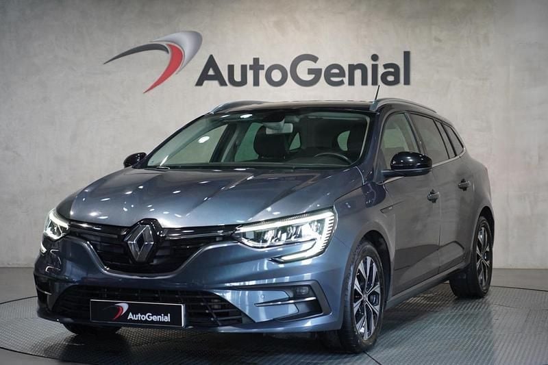 Cinzento Usado 2022 Renault Mégane IV Carrinha | € 19.990 (Preço justo) - Imagem 1/4