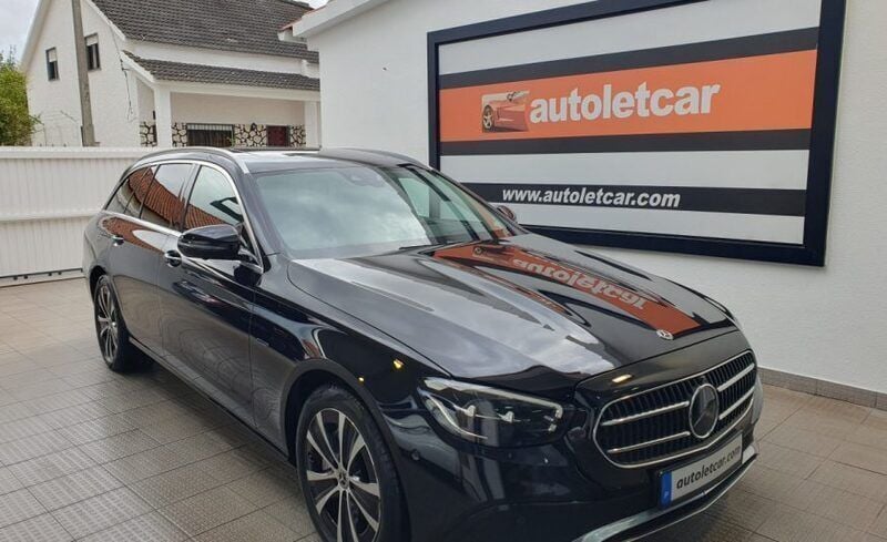 Usado Mercedes E300 306 HP (225 kW) 2021 Preto