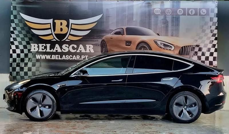 Usado Tesla Model 3 Standard Range Plus 175 kW (238 HP) 2019 Preto Sedan