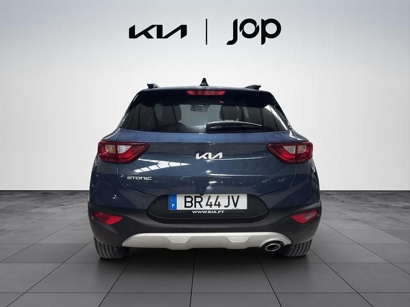 Usado Kia Stonic 100 HP (73 kW) 2025 Azul SUV