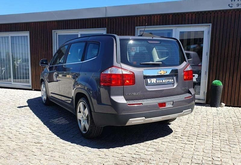 Usado Chevrolet Orlando LTZ 163 HP (119 kW) 2011 Cinza Monovolume