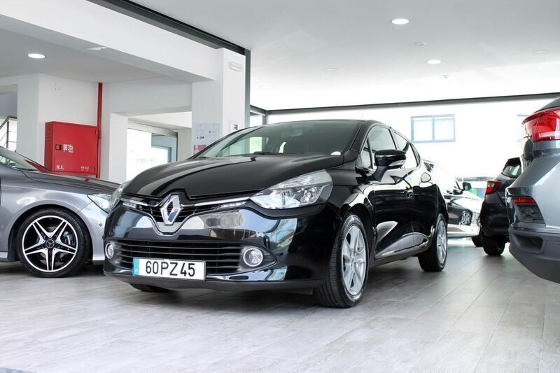 Preto Usado 2015 Renault Clio IV | € 10.900 (Preço justo) - Imagem 1/4