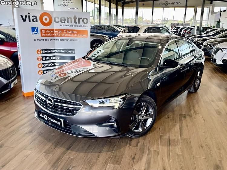 Branco Usado 2022 Opel Insignia Business Sedan | € 18.350 (Preço justo) - Imagem 1/1