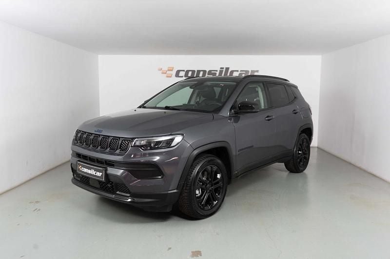 Usado Jeep Compass Night Eagle 190 HP (139 kW) 2022 Cinza SUV
