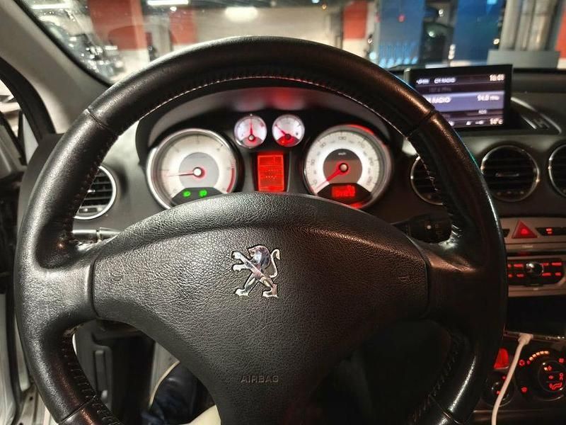 Usado Peugeot 308 SW 115 HP (84 kW) 2011 Carrinha