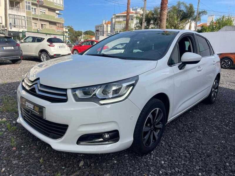 Branco Usado 2017 Citroën C4 | € 11.900 (Preço justo) - Imagem 1/4