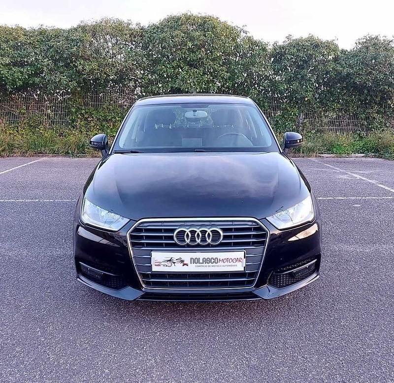 Usado Audi A1 Sportback 90 HP (66 kW) 2017 Preto Citadino