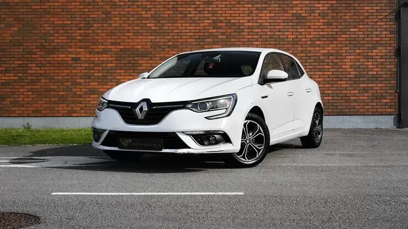 Branco Usado 2019 Renault Mégane IV Zen | € 16.000 (Preço elevado) - Imagem 1/4