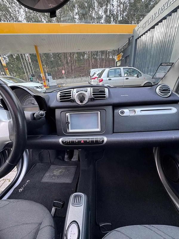 Usado Smart ForTwo Cabrio 54 HP (39 kW) 2012 Preto Cabrios