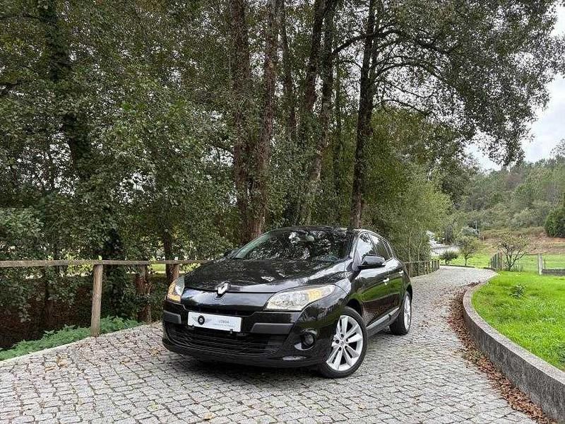 Cinzento Usado 2009 Renault Mégane III | € 5.750 (Preço elevado) - Imagem 1/4