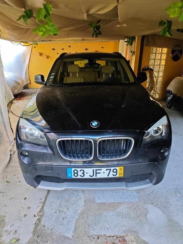 Preto Usado 2010 BMW X1 SUV | € 18.000 (Preço elevado) - Imagem 1/4