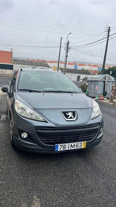 Usado 2009 Peugeot 207 Sedan | € 6.100 (Preço justo) - Imagem 1/4