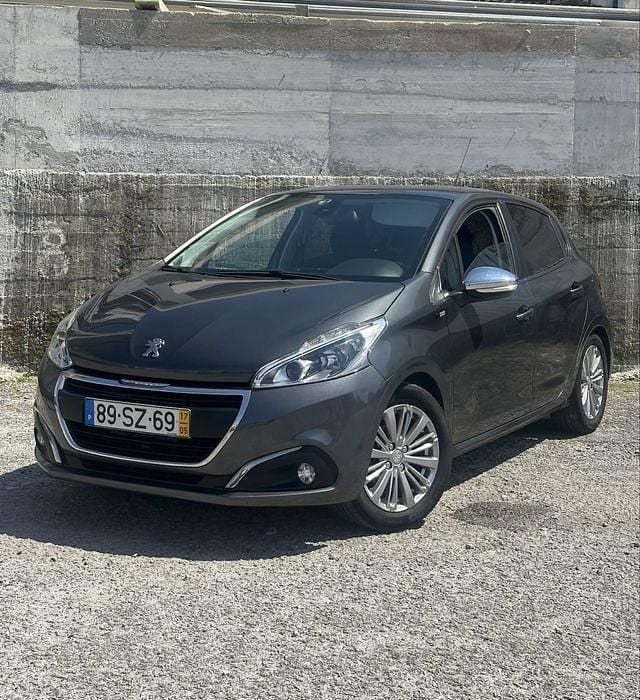 Usado 2017 Peugeot 208 Citadino | € 7.500 (Bom preço) - Imagem 1/4