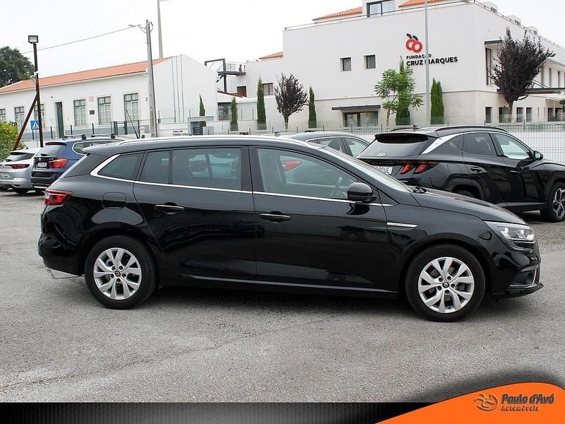 Usado Renault Mégane GrandTour LIMITED 115 HP (84 kW) 2020 Preto Carrinha