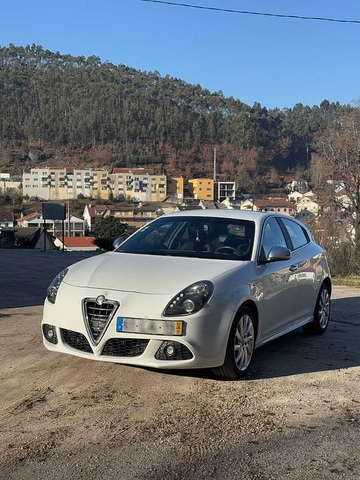 Usado 2010 Alfa Romeo Giulietta Citadino | € 10.000 (Preço justo) - Imagem 1/4