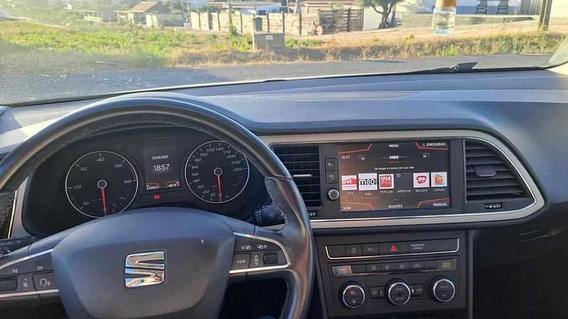 Cinzento Usado 2019 Seat Leon Carrinha | € 8.999 (Bom preço) - Imagem 1/4