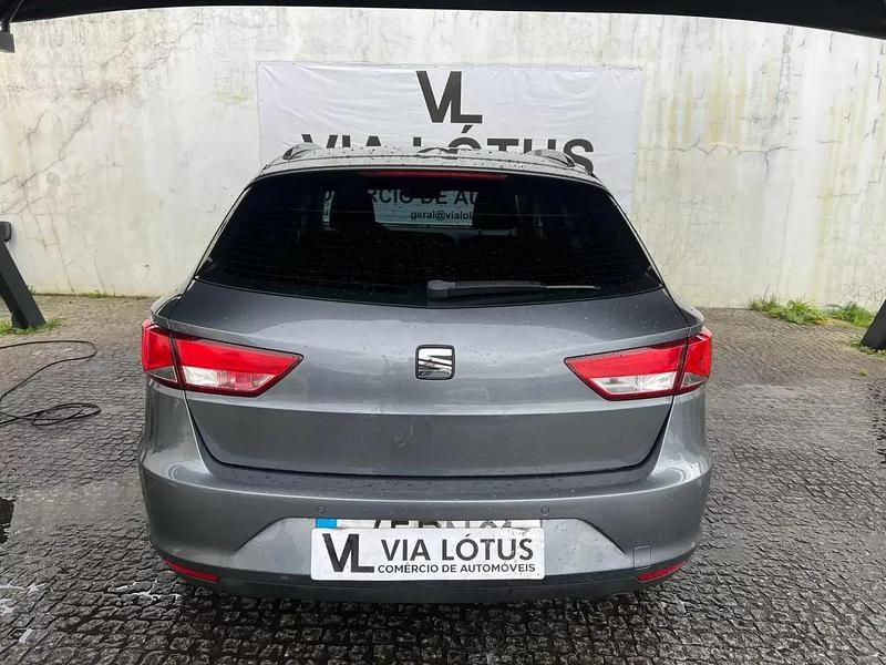 Usado Seat Leon ST Reference 115 HP (84 kW) 2016 Cinza antracite Carrinha