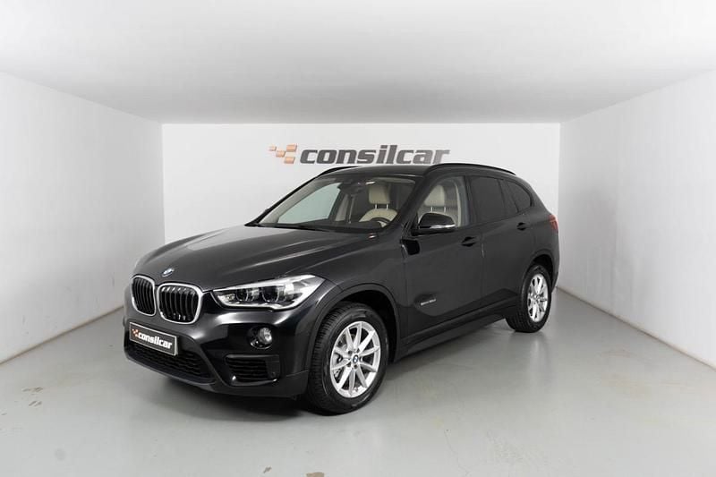 Preto Usado 2017 BMW X1 Advantage SUV | € 18.980 (Preço justo) - Imagem 1/4