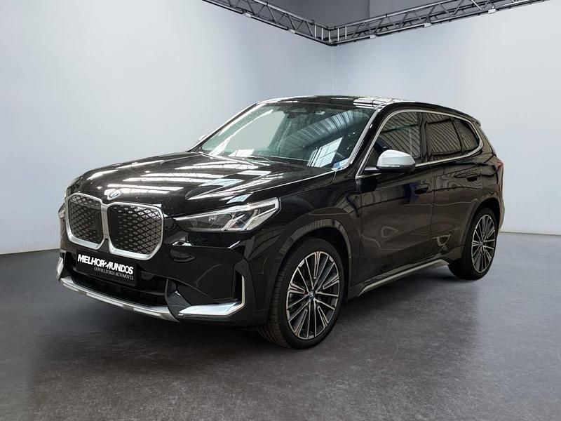 Preto Usado 2024 BMW iX SUV | € 39.990 - Imagem 1/4