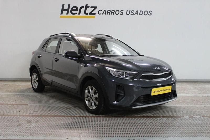 Cinzento Usado 2022 Kia Stonic SUV | € 14.190 (Bom preço) - Imagem 1/4
