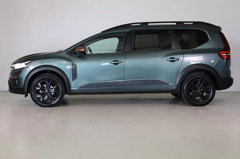 Usado Dacia Jogger Extreme 101 HP (74 kW) 2025 Outro Monovolume