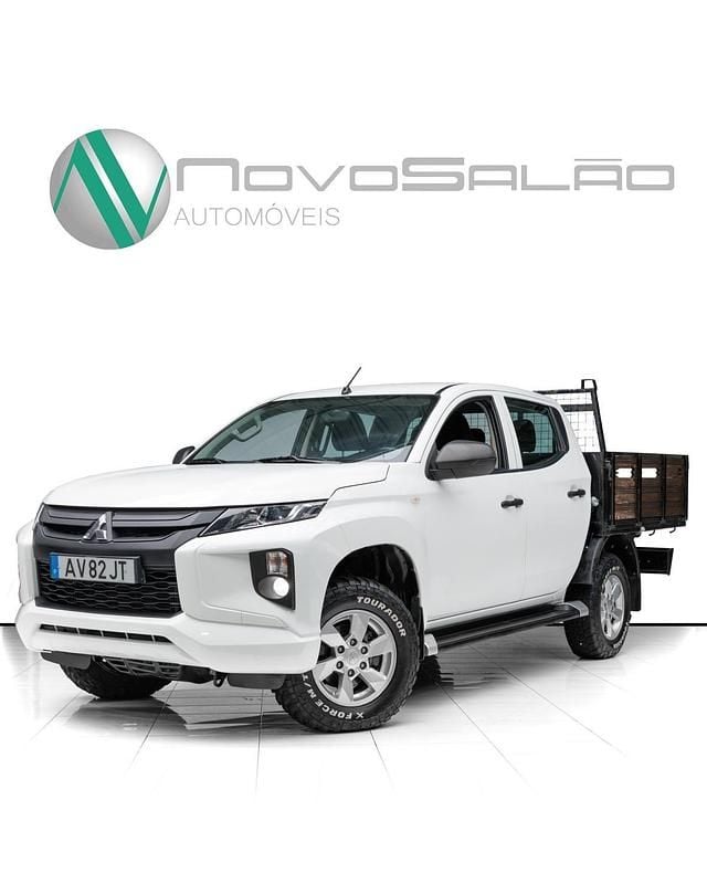 Usado Mitsubishi L200 150 HP (110 kW) 2022 Branco Pickup