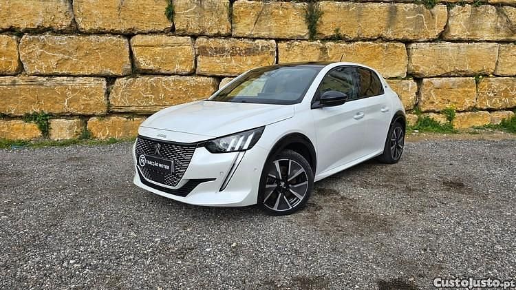 Branco Usado 2020 Peugeot e-208 GT Citadino | € 17.500 - Imagem 1/1