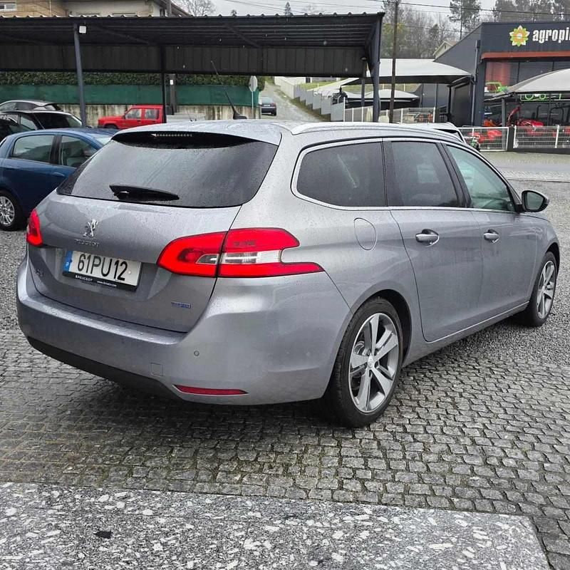 Usado Peugeot 308 SW 120 HP (88 kW) 2015 Cinzento Carrinha