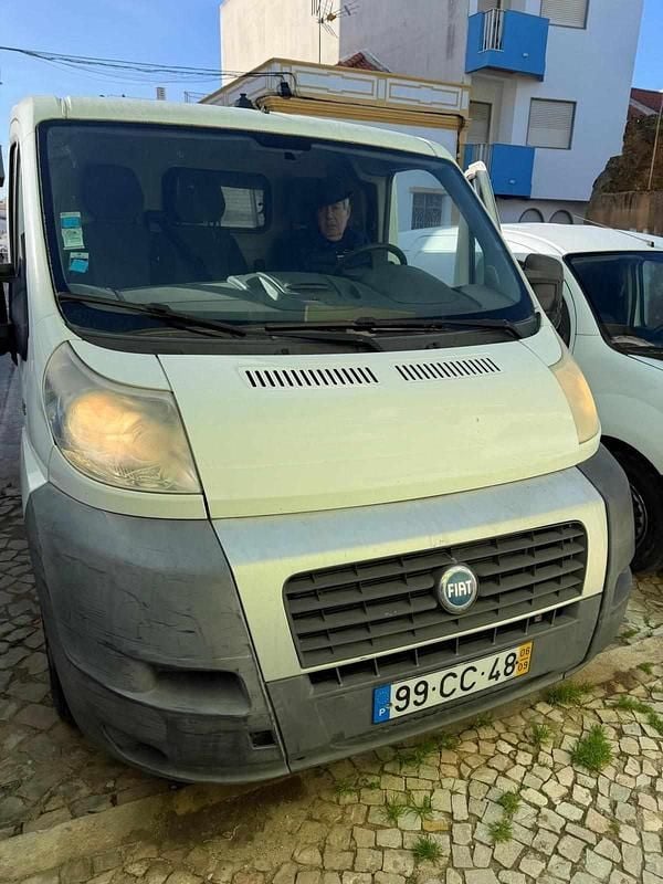 Usado Fiat Ducato 101 HP (74 kW) 2006 Branco Van