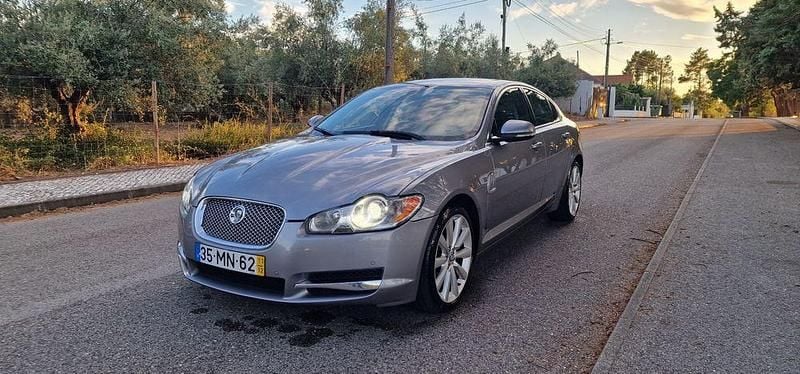 Usado 2011 Jaguar XF Sedan | € 11.000 - Imagem 1/4