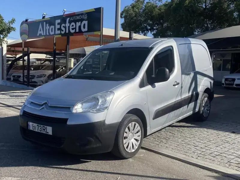 Cinza Usado 2012 Citroën Berlingo Monovolume | € 10.900 (Caro) - Imagem 1/4