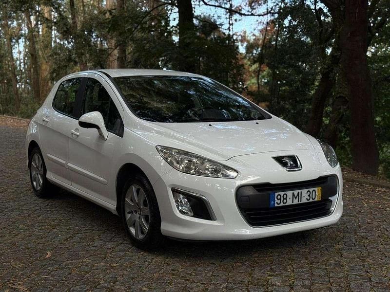 Usado Peugeot 308 92 HP (67 kW) 2011 Branco