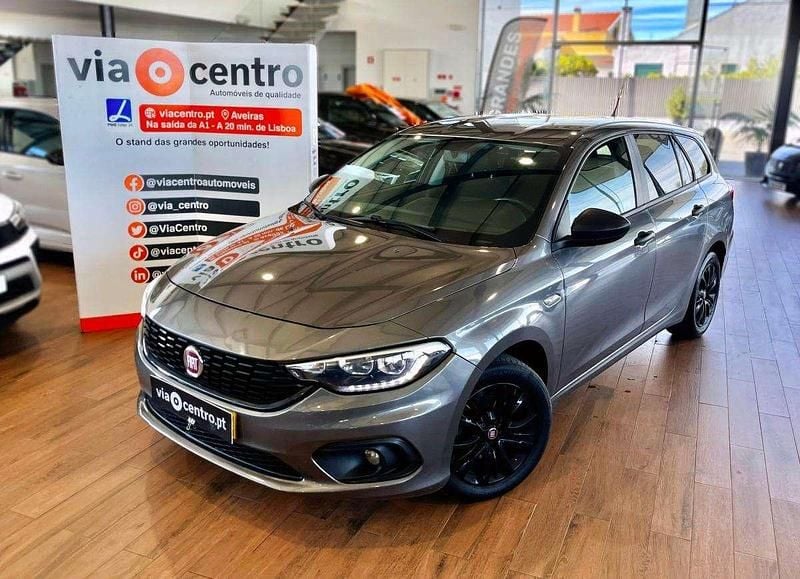 Cinza Usado 2020 Fiat Tipo Lounge Carrinha | € 12.750 (Preço justo) - Imagem 1/4