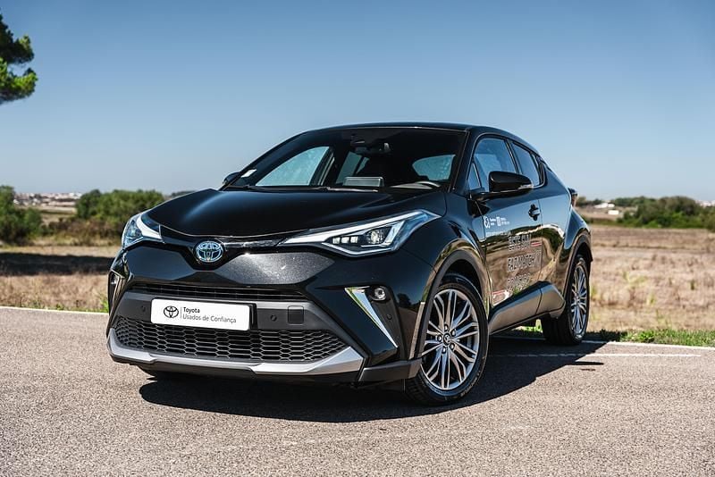 Preto (pintura metalizada) Usado 2023 Toyota C-HR Luxury SUV | € 33.000 (Preço elevado) - Imagem 1/4