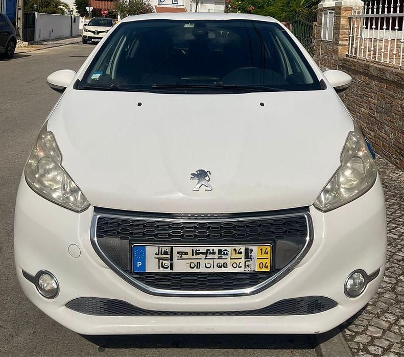 Usado 2014 Peugeot 208 Citadino | € 8.000 (Preço justo) - Imagem 1/4