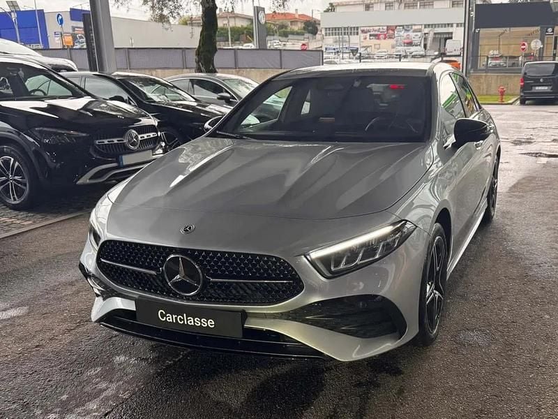 Cinzento hightech Usado 2025 Mercedes A250 Advanced Plus Citadino | € 46.900 (Caro) - Imagem 1/4