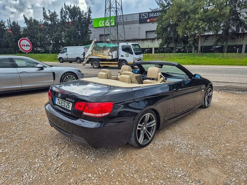 Usado BMW 330 Cabriolet 231 HP (169 kW) 2007 Preto Cabrios