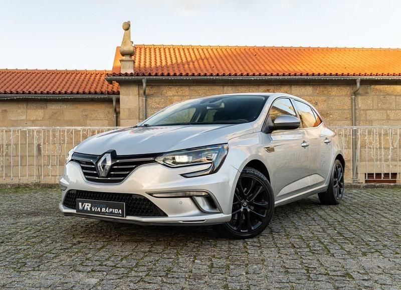Cinza Usado 2016 Renault Mégane GT Line GT-Line | € 13.800 (Bom preço) - Imagem 1/4