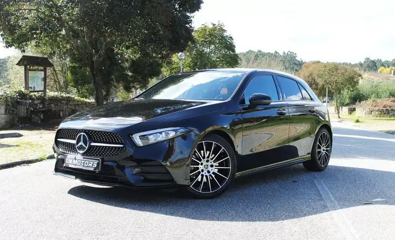 Preto Usado 2022 Mercedes A180 AMG line Citadino | € 29.500 (Bom preço) - Imagem 1/4