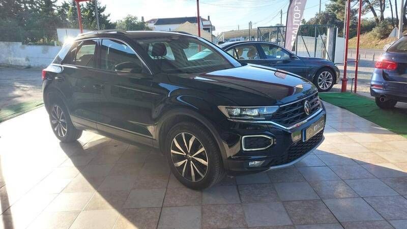 Usado VW T-Roc Style 110 HP (80 kW) 2021 Preto SUV