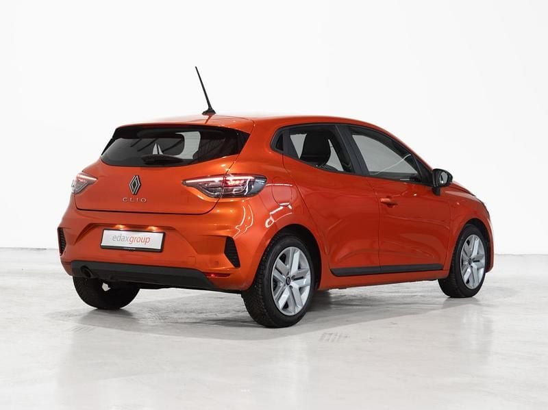 Usado Renault Clio V Evolution 90 HP (66 kW) 2024 Laranja
