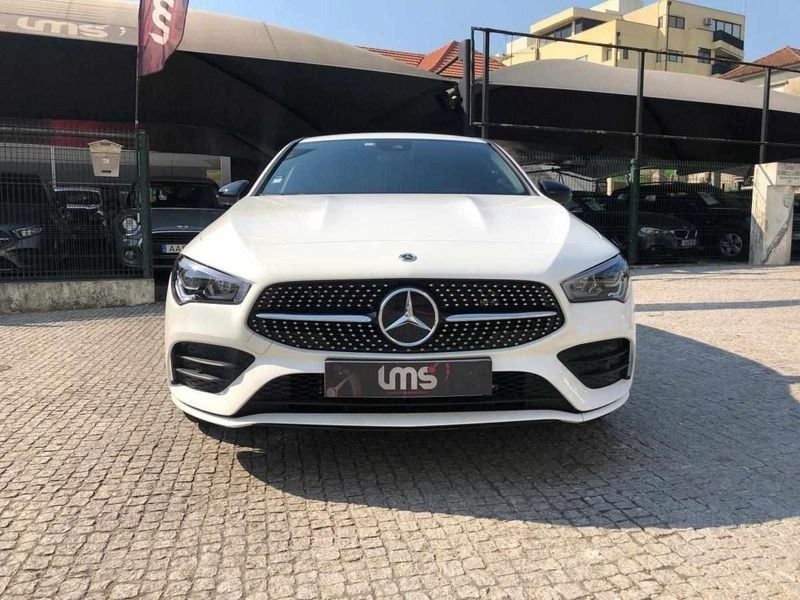 Usado Mercedes CLA250e Shooting Brake AMG line 218 HP (160 kW) 2022 Branco Carrinha