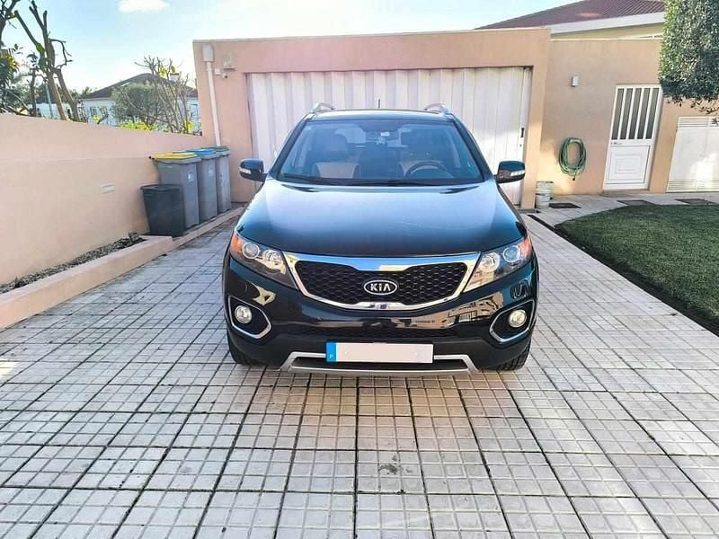 Usado Kia Sorento 197 HP (144 kW) 2010 Preto SUV