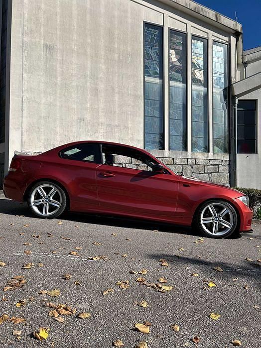 Usado 2009 BMW 123 M Performance Citadino | € 14.500 (Preço elevado) - Imagem 1/4