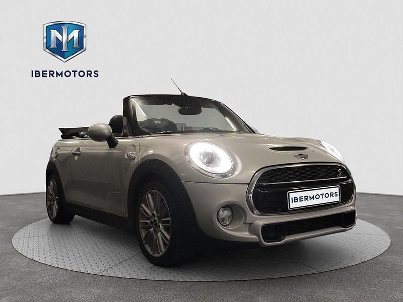 Usado Mini Cooper S Cabriolet 192 HP (141 kW) 2018 Cinza Cabrios