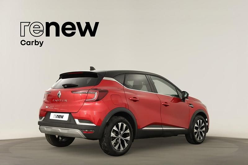 Usado Renault Captur Techno 101 HP (74 kW) 2024 Vermelho SUV