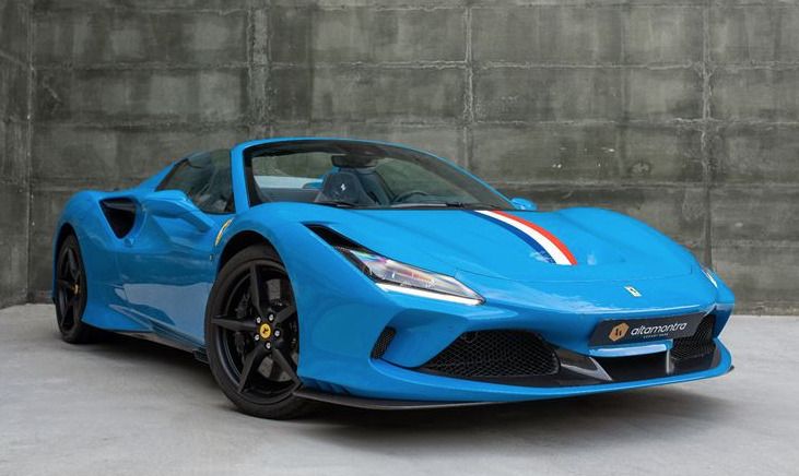 Azul Usado 2022 Ferrari F8 | € 520.900 - Imagem 1/4
